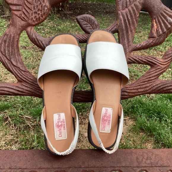Duck Head White Sandals 9M - Picture 7 of 9